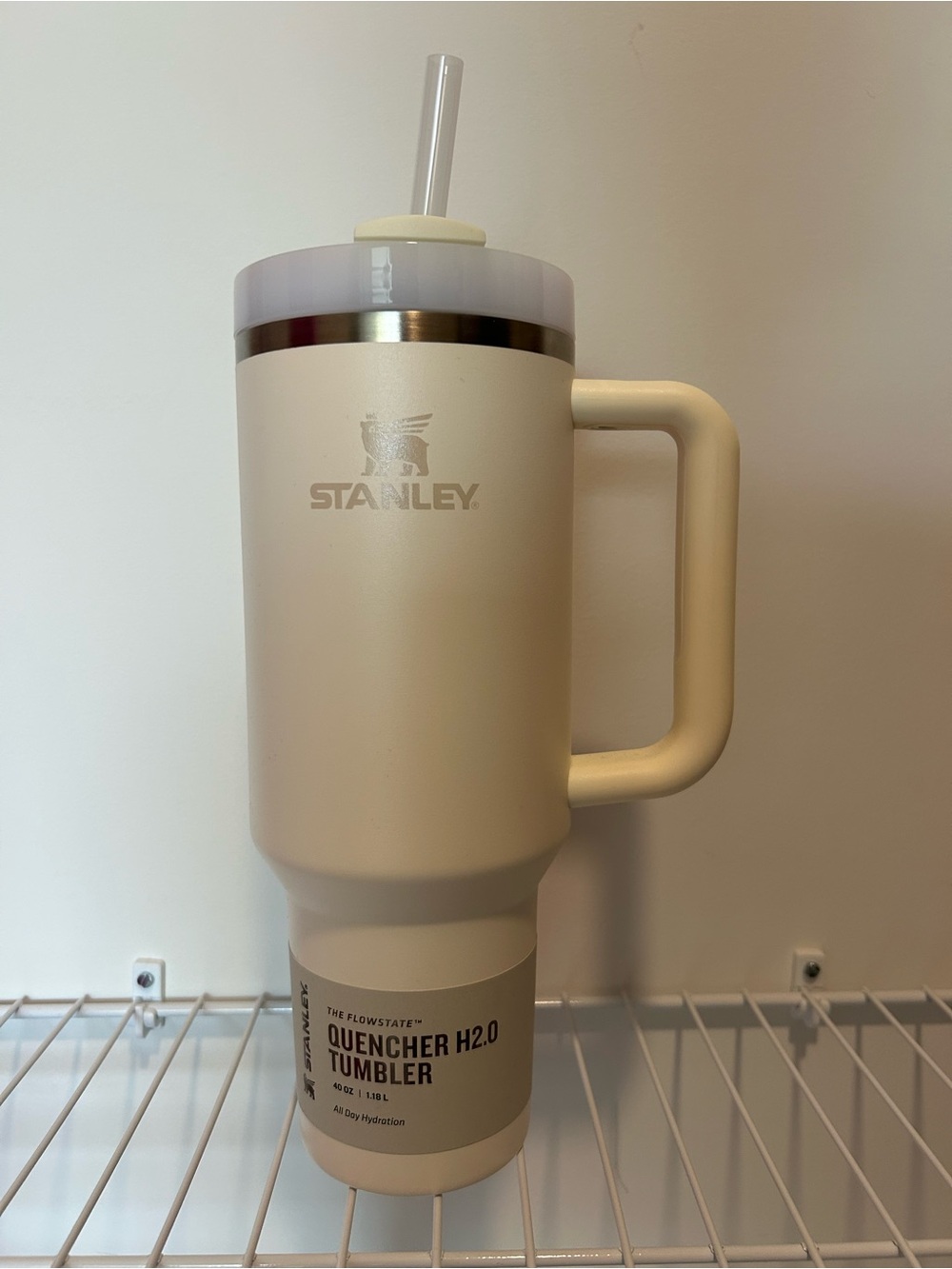 NEW Stanley Tumbler with Handle and Straw- cream